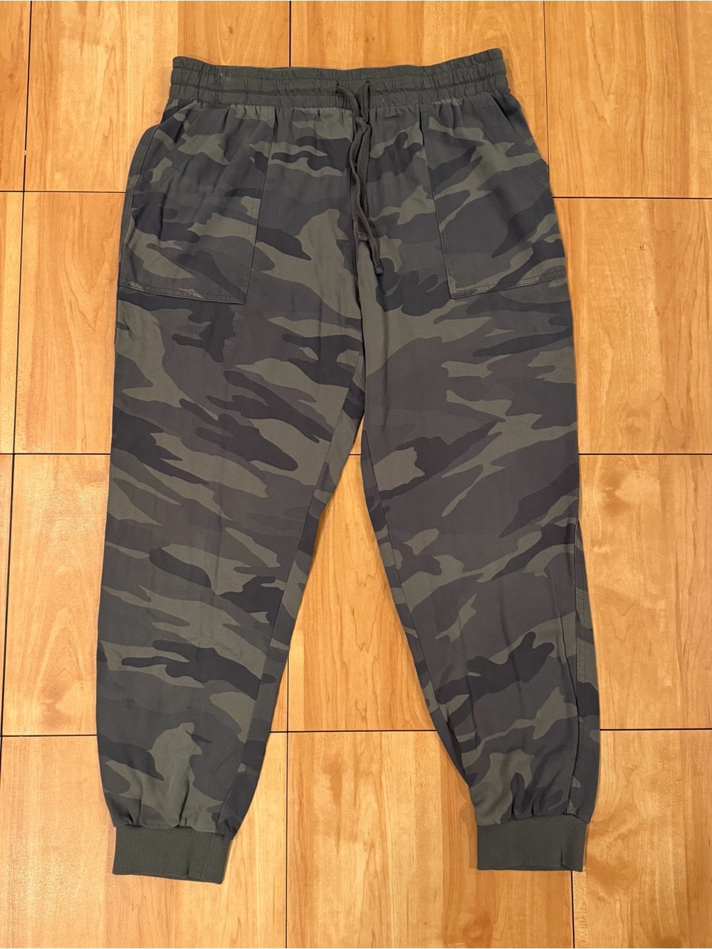 Splendid Camo Utility Jogger Pants Drawstring M - Picture 2 of 7